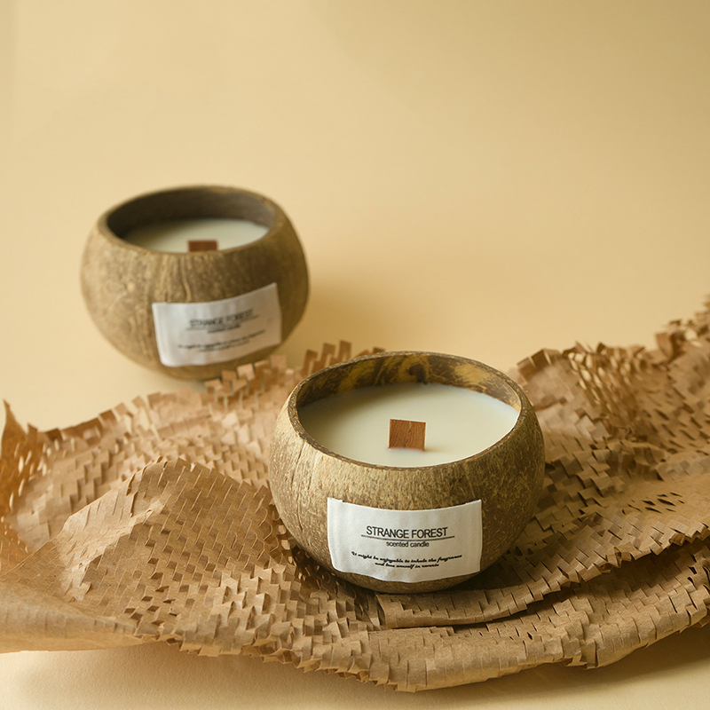 Coconut Wax Flake - เทียนอโรมากะลามะพร้าว น้ํามันหอมระเหย น้ําหอมพรีเมี่ยม น้ําหอมขี้ผึ้งพืช Home Companion